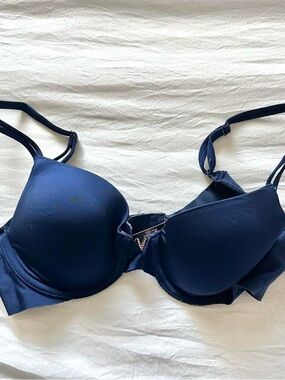 Victoria's Secret Navy Push-Up Bra with V Accent